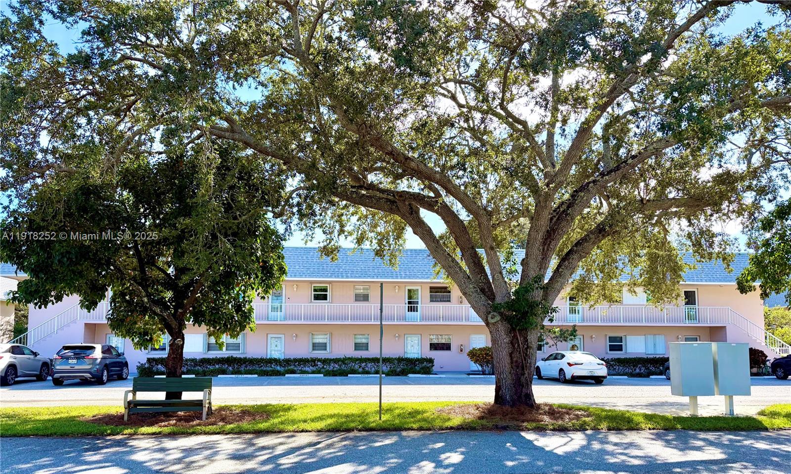 18081 SE Country Club Drive # 192, Jupiter FL 33469