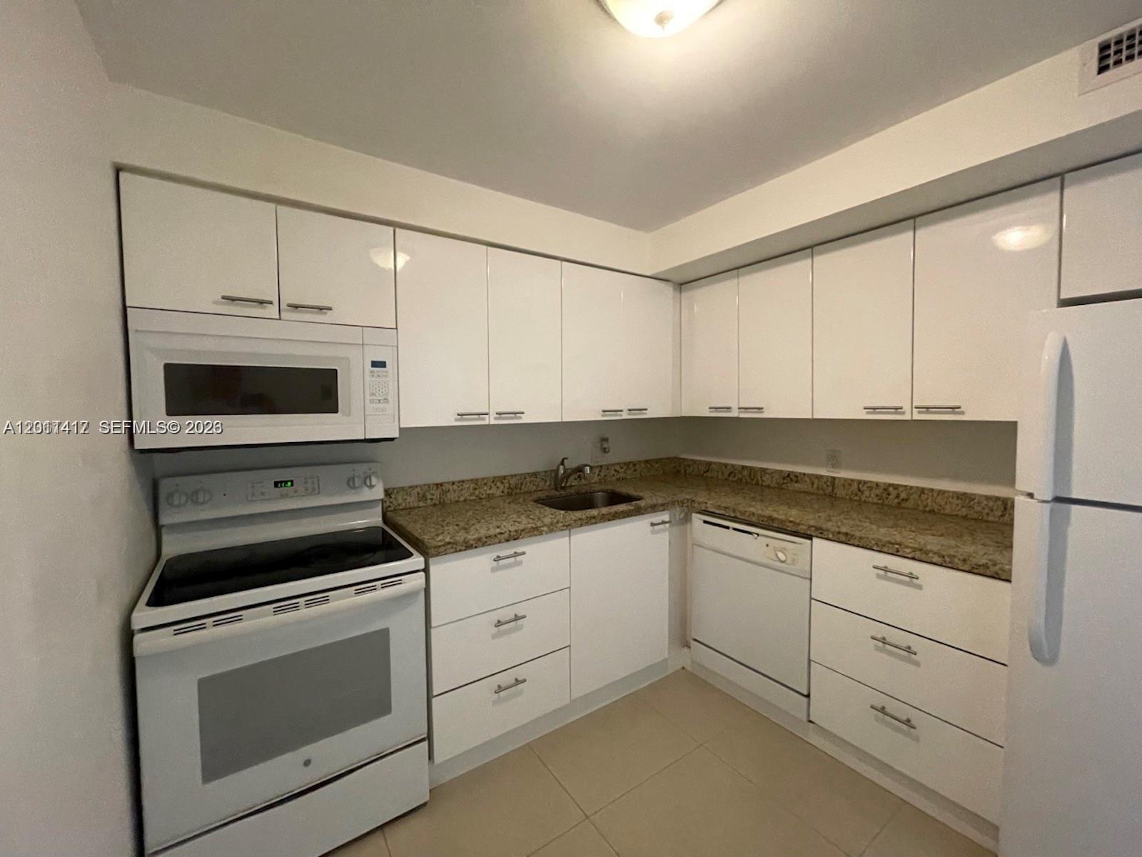 2049 S Ocean Dr # 1504, Hallandale Beach FL 33009
