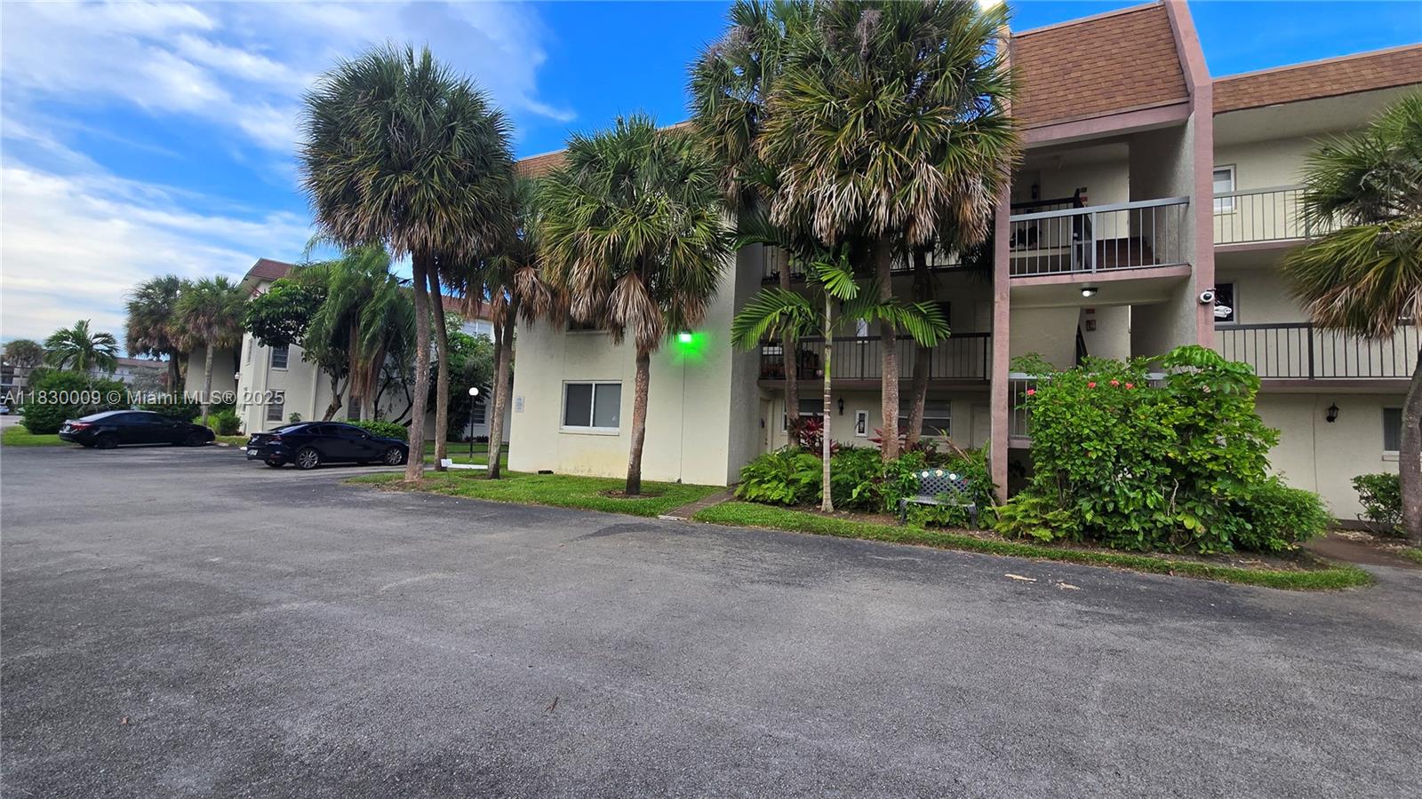 7500 NW 17th St # 101, Plantation FL 33313
