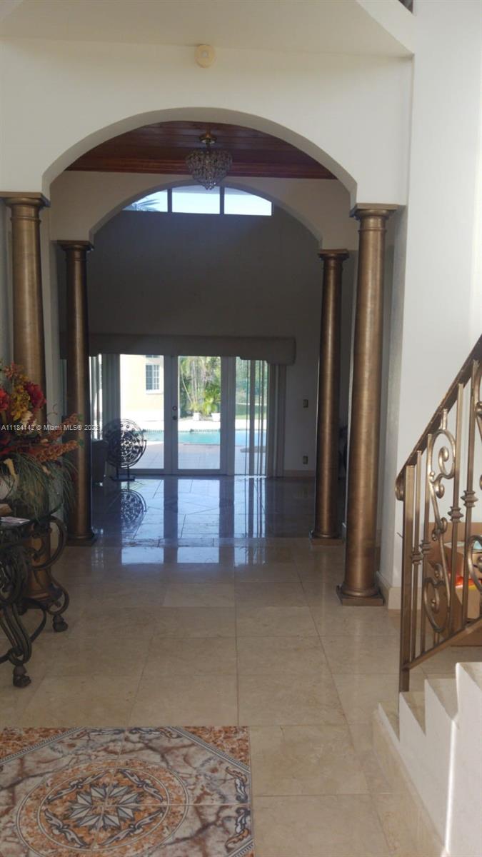 #6 Bahama, 00000, FL — photo 3 of 15