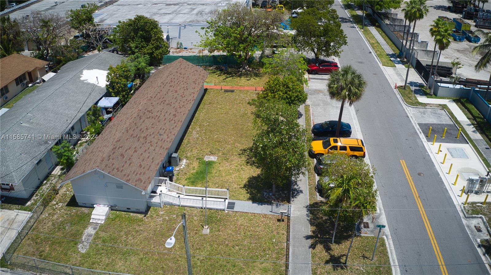 15947 NE 19th Pl, North Miami Beach FL 33162