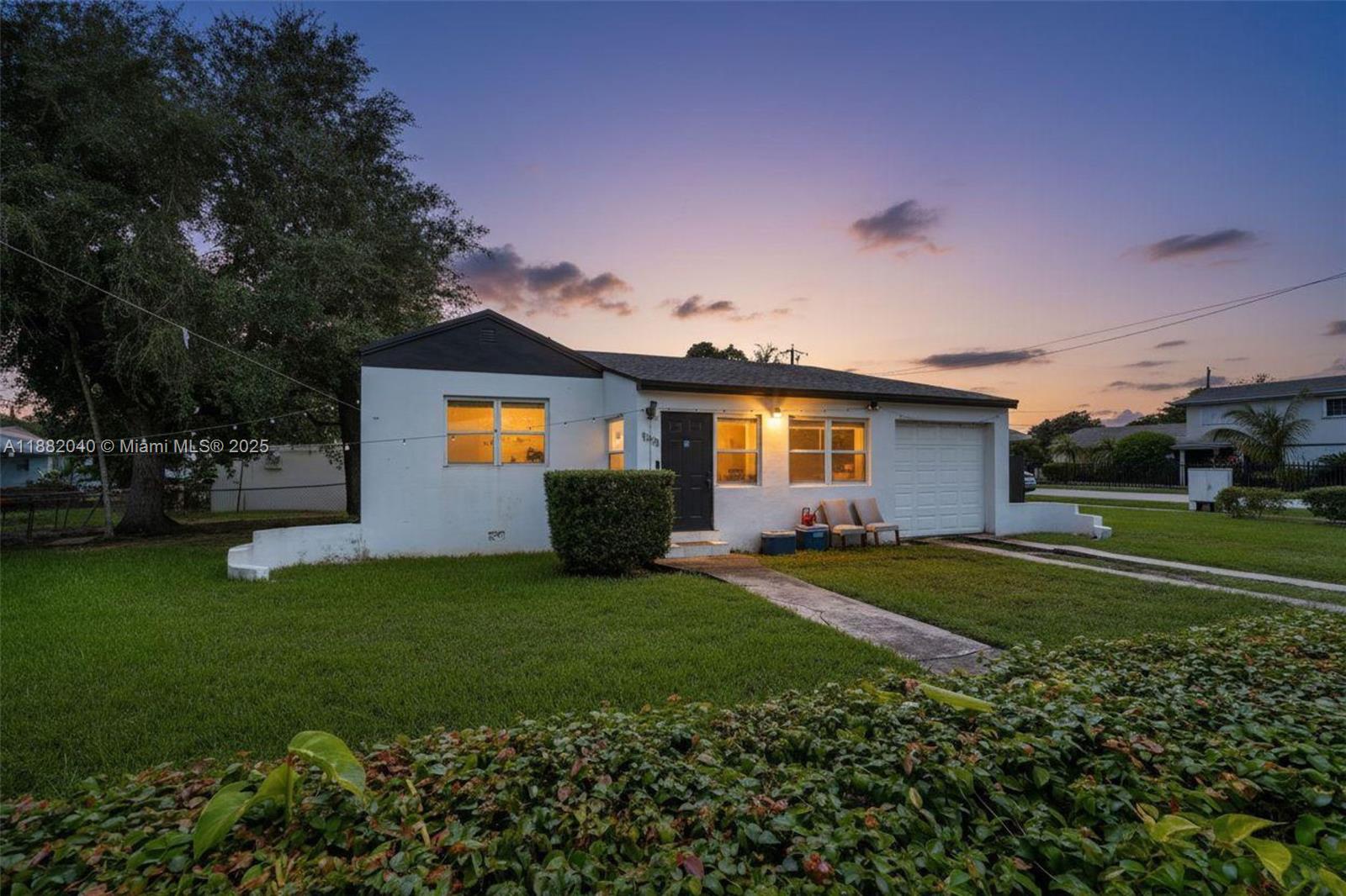 1090 NW 77th St, Miami FL 33150