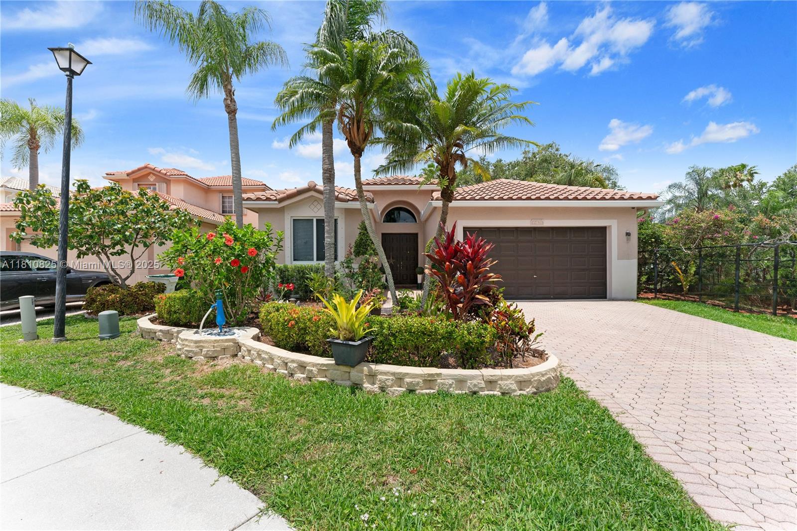 6421 Lake Tern Ln, Coconut Creek FL 33073