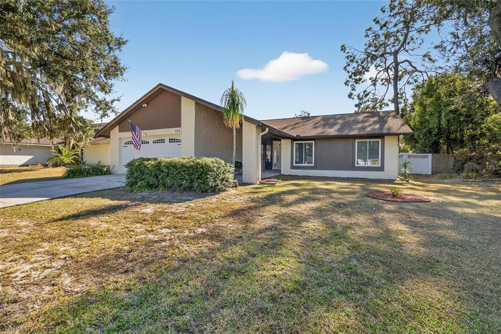 614 SANDALWOOD DRIVE