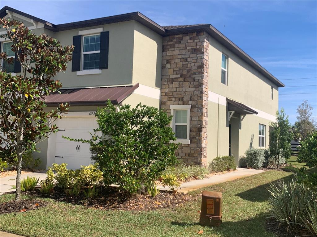 6930 RIPPLE POND LOOP, ZEPHYRHILLS, FL — photo 2 of 29