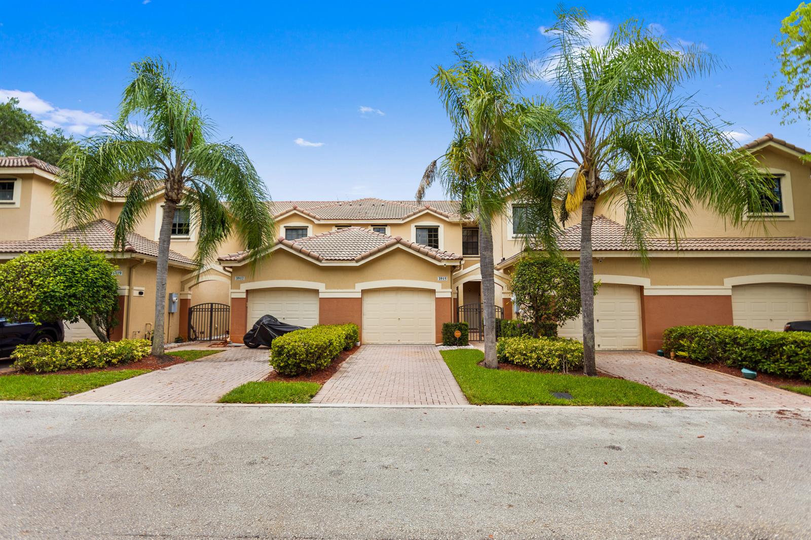 3915 Vista Grove Lane, Weston FL 33332