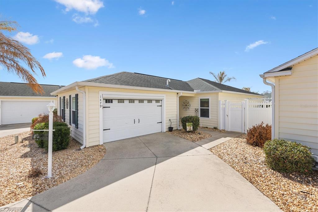 1479 AZTECA LOOP