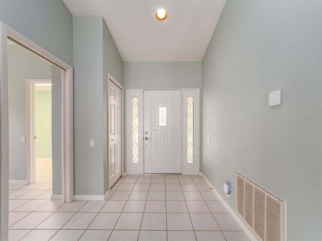 1612 MIDNIGHT PASS WAY, CLEARWATER, FL — photo 3 of 30