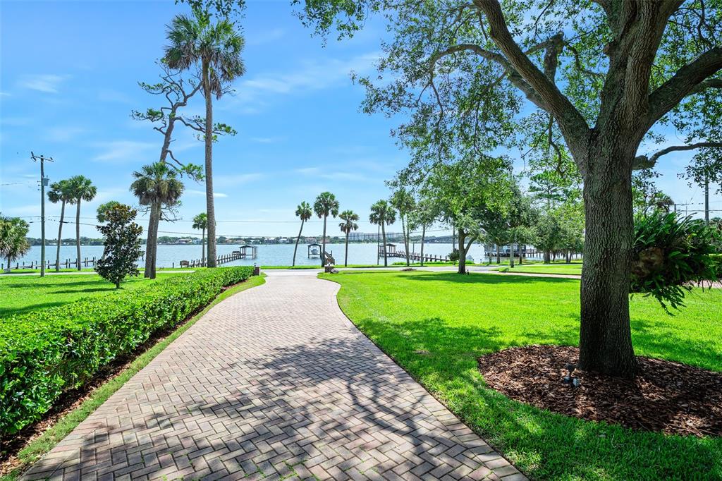 94 N BEACH STREET, ORMOND BEACH, FL — photo 3 of 30