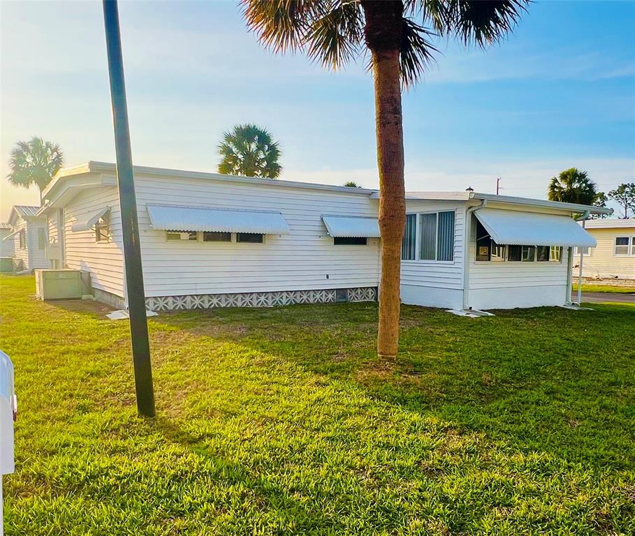 2282 PIAZZA DRIVE UNIT 117, SARASOTA, FL — photo 3 of 30