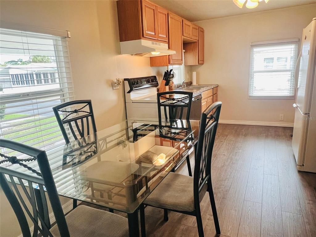 2282 PIAZZA DRIVE UNIT 117, SARASOTA, FL — photo 4 of 30