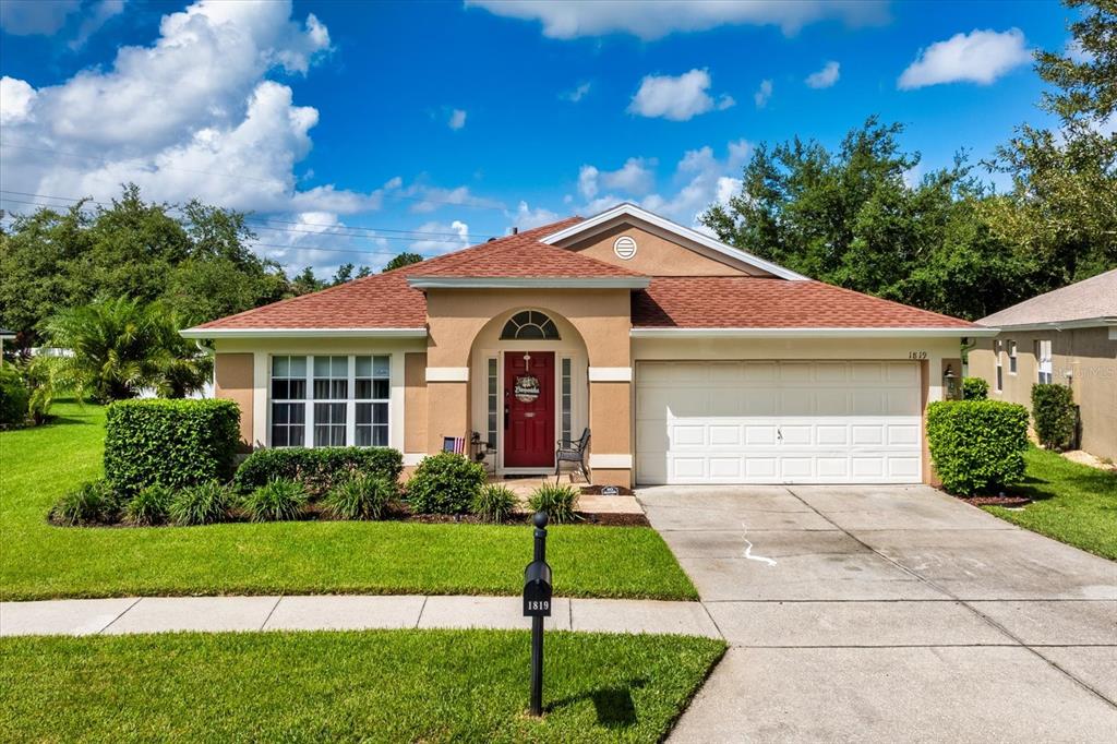 1819 LAUREL BROOK LOOP