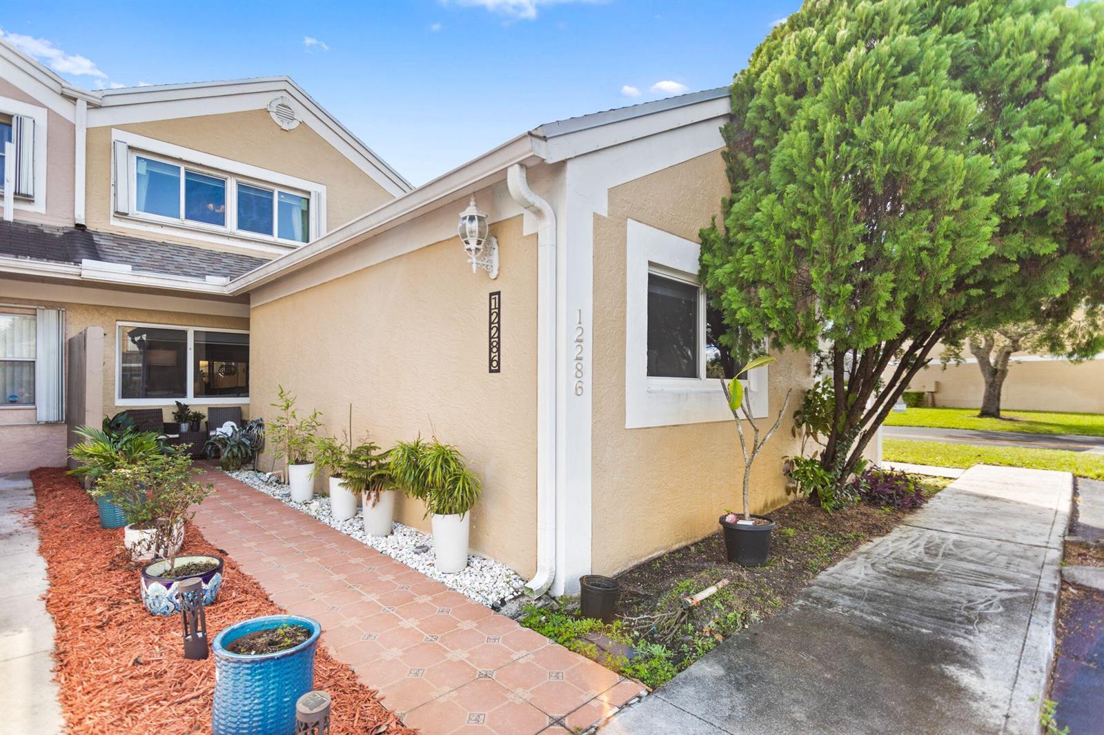 12286 NW 14th Street, Pembroke Pines FL 33026