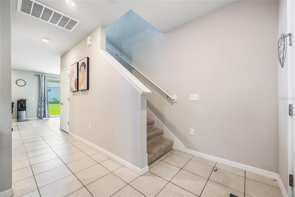 905 CAMBRIDGE DRIVE, WINTER HAVEN, FL — photo 4 of 27