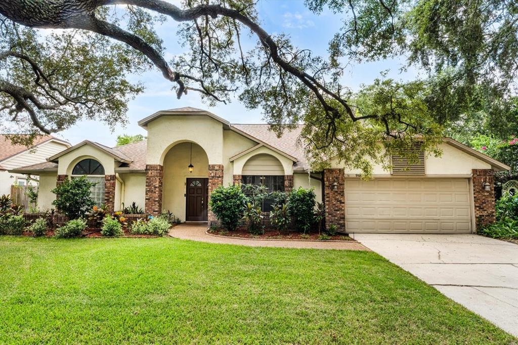 968 LENMORE COURT