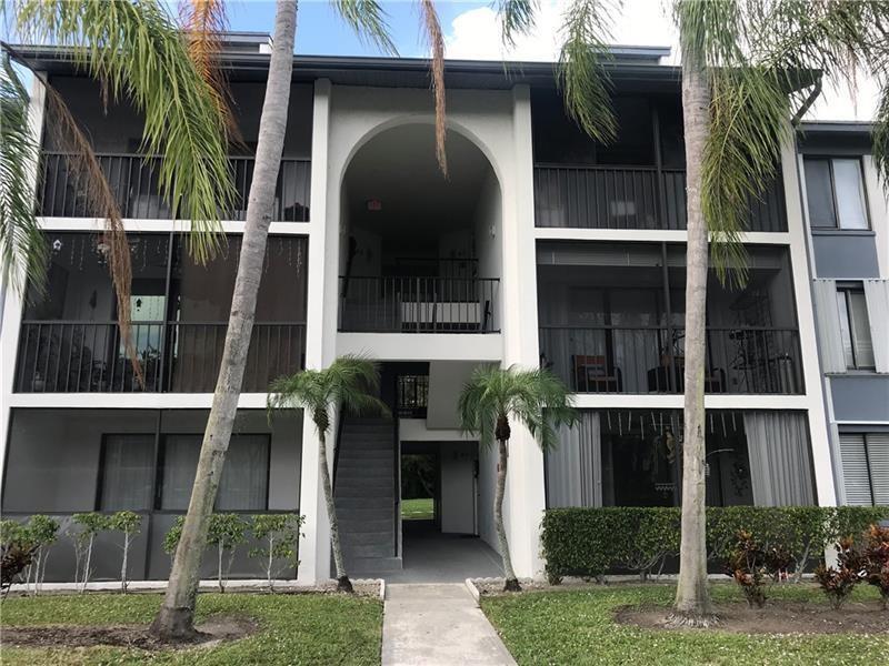 1009 Green Pine Boulevard # G1, West Palm Beach FL 33409