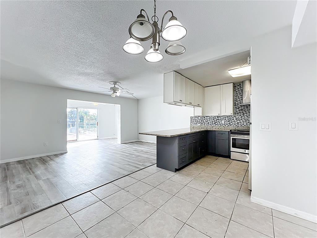 11705 3RD STREET E UNIT 3, TREASURE ISLAND, FL — photo 4 of 30