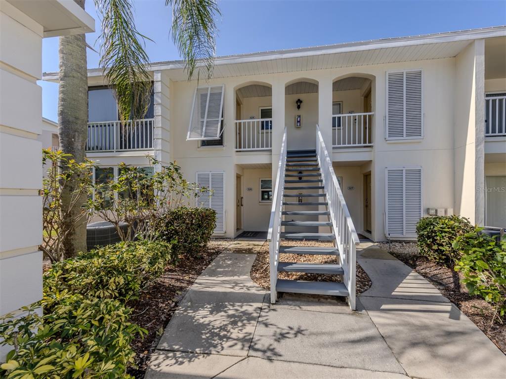 435 CERROMAR LANE UNIT 326, VENICE, FL — photo 2 of 30