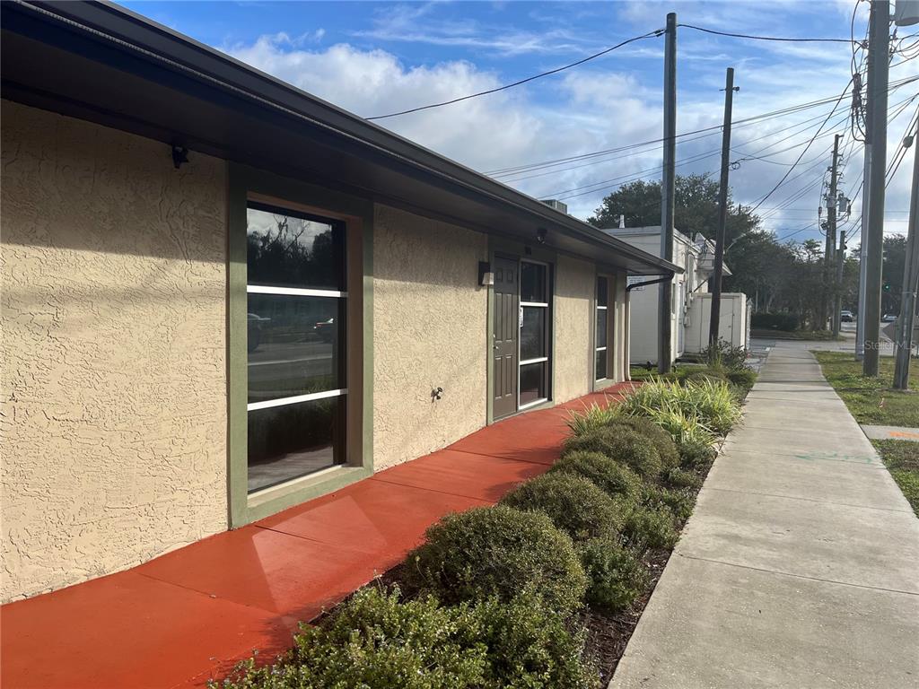 125 W PLYMOUTH AVE, STE. 121 ROAD UNIT 121