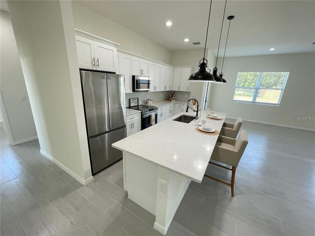 916 DOGWOOD CIRCLE, SEBRING, FL — photo 3 of 19