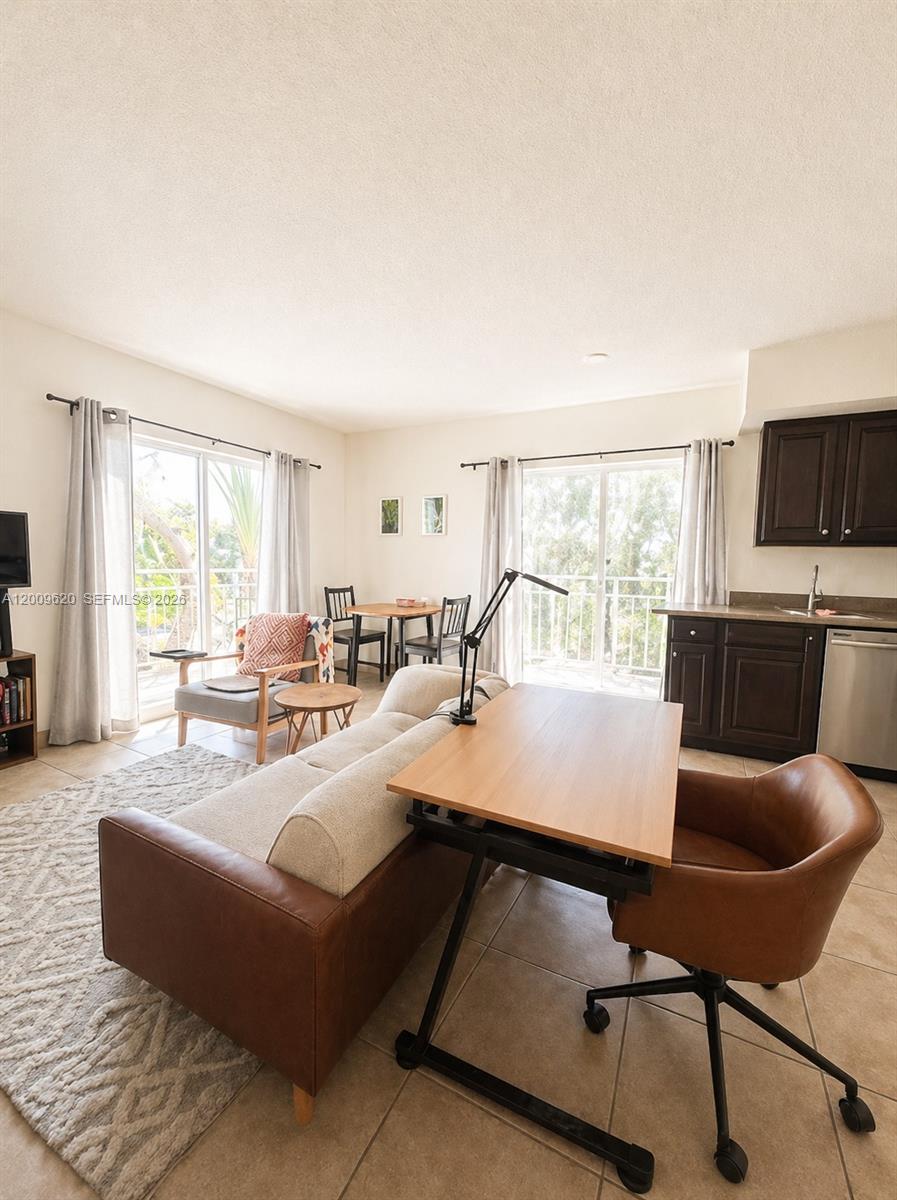 630 85th St # 101, Miami Beach FL 33141