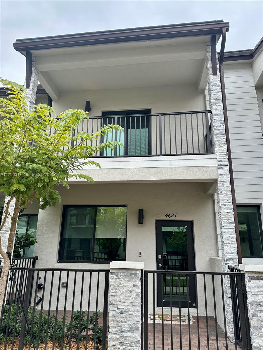 4621 NW 83rd Path, Doral FL 33166