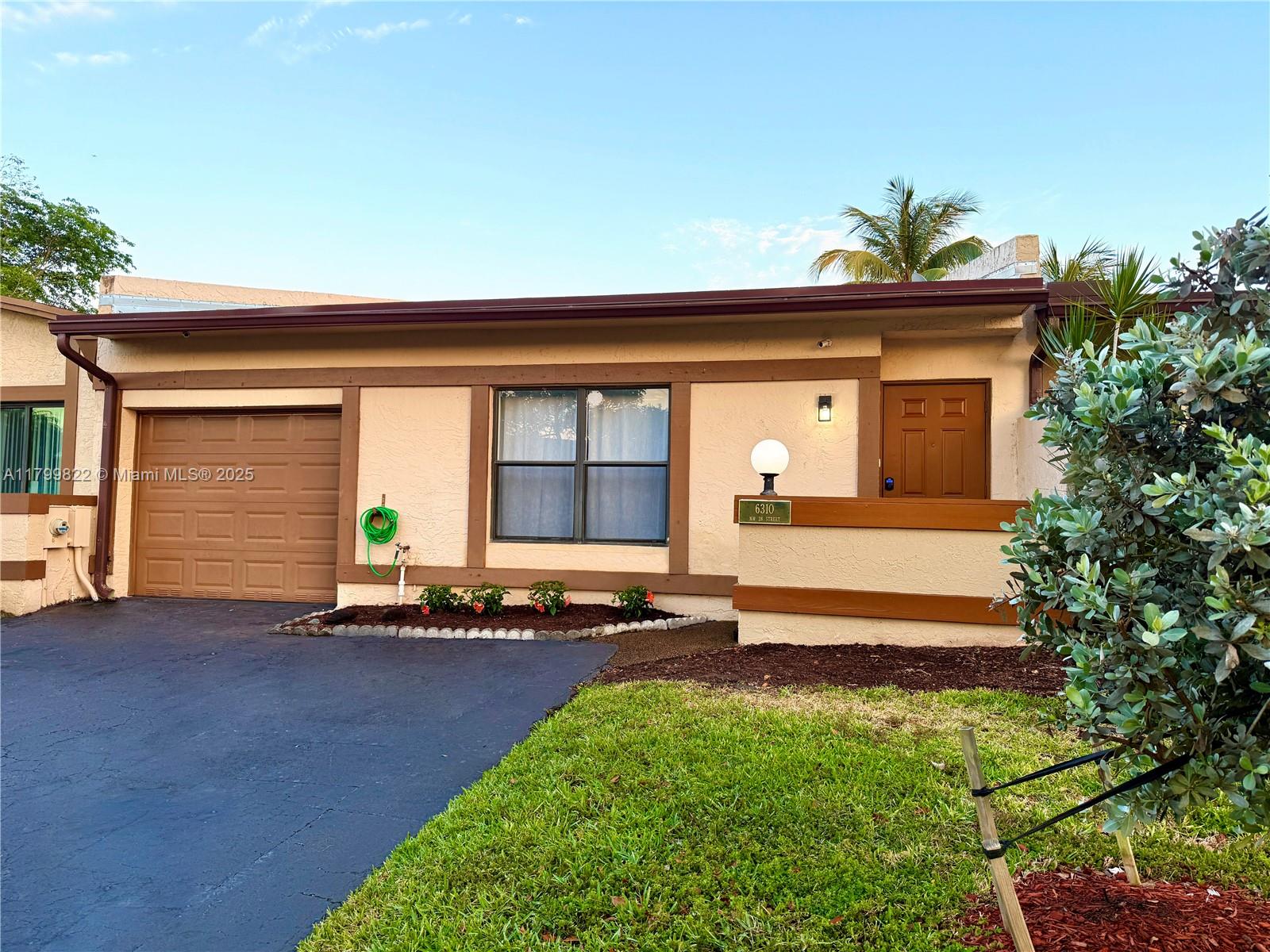 6310 NW 28th St, Sunrise FL 33313