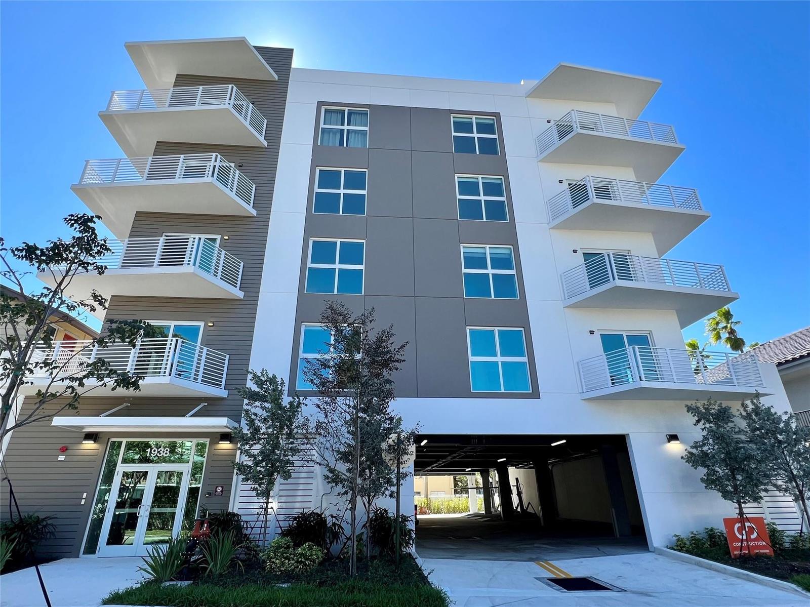 1938 Jackson Street # 305, Hollywood FL 33020