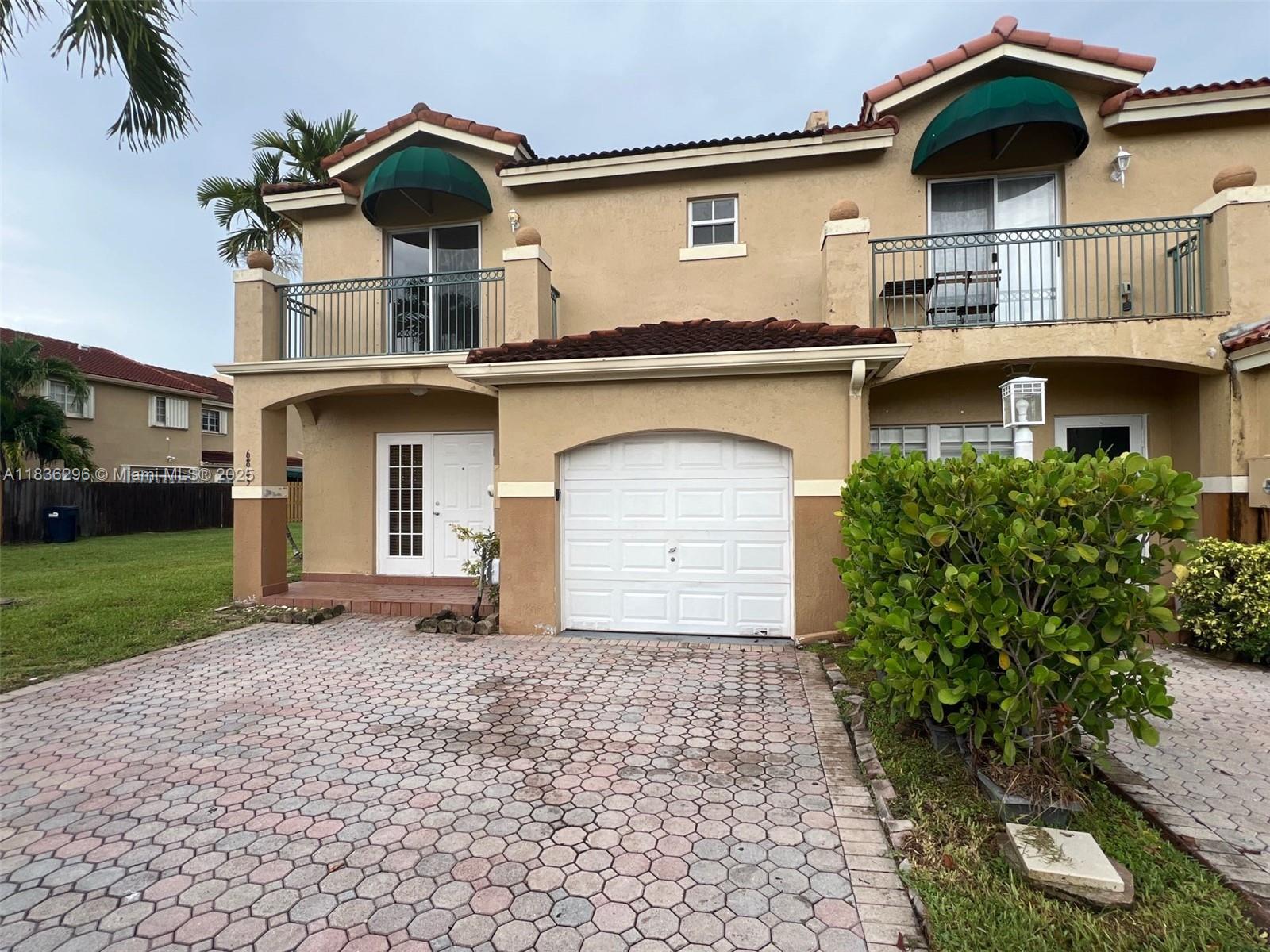 6865 SW 158th Pl, Miami FL 33193