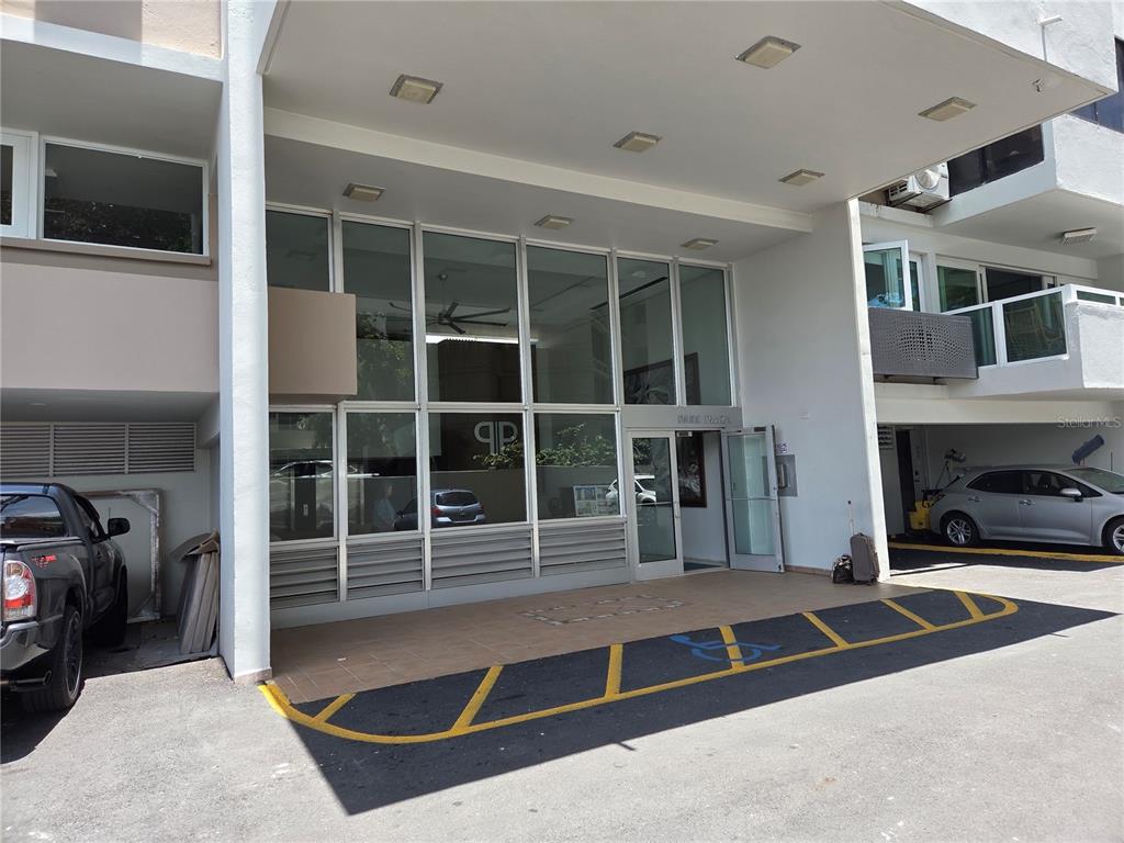 4429 AV. ISLA VERDE, CAROLINA, PR — photo 2 of 27