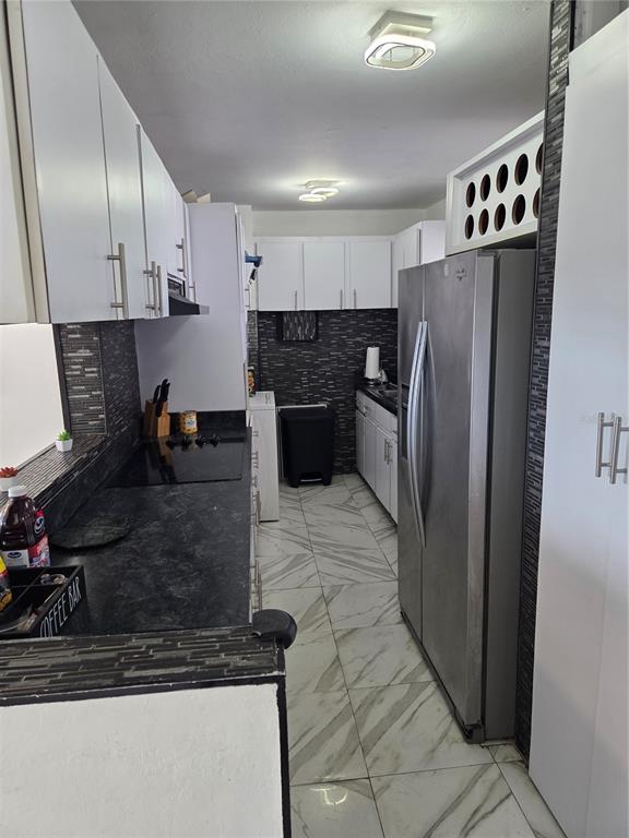 4429 AV. ISLA VERDE, CAROLINA, PR — photo 4 of 27