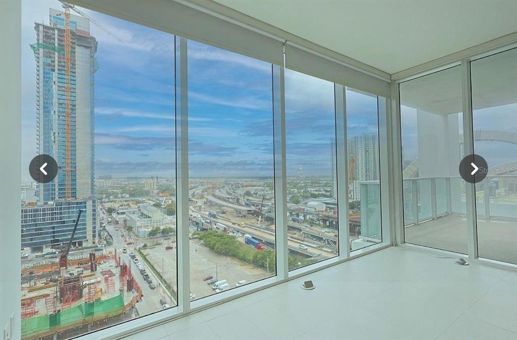 1040 BISCAYNE BOULEVARD UNIT 1406