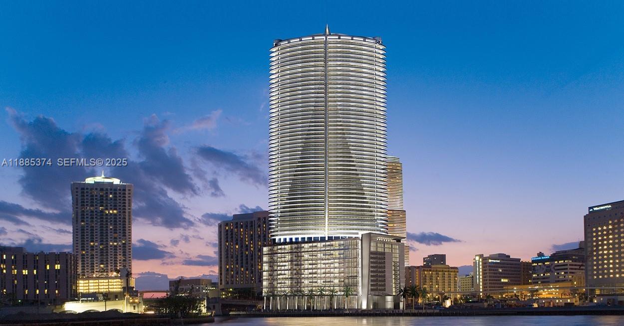 200 Biscayne Boulevard Way # 5104, Miami FL 33131