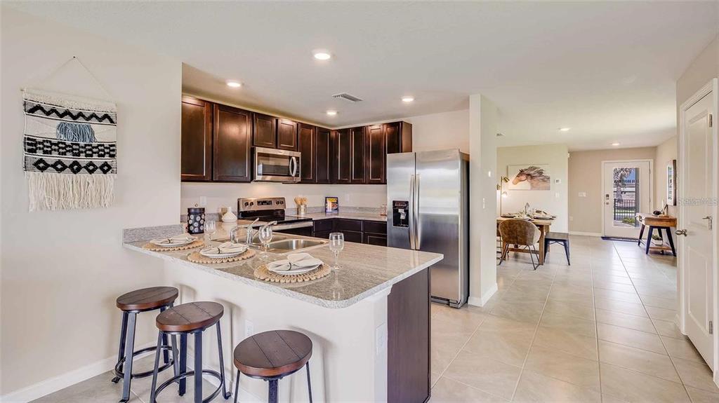 3820 CALAMITY TERRACE, BRADENTON, FL — photo 4 of 11