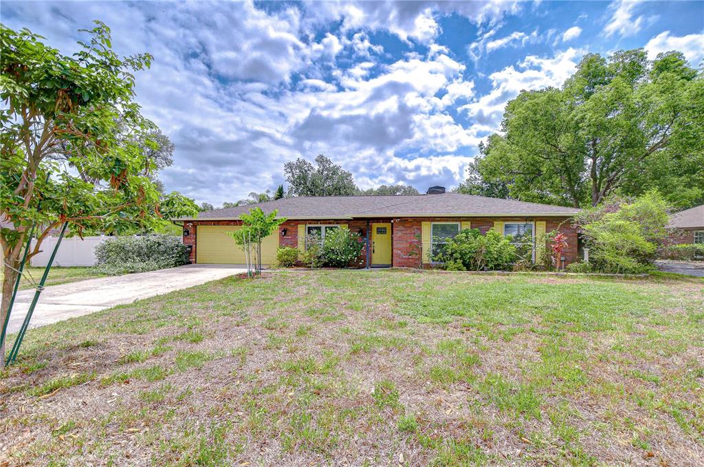 2524 LAURELWOOD LANE