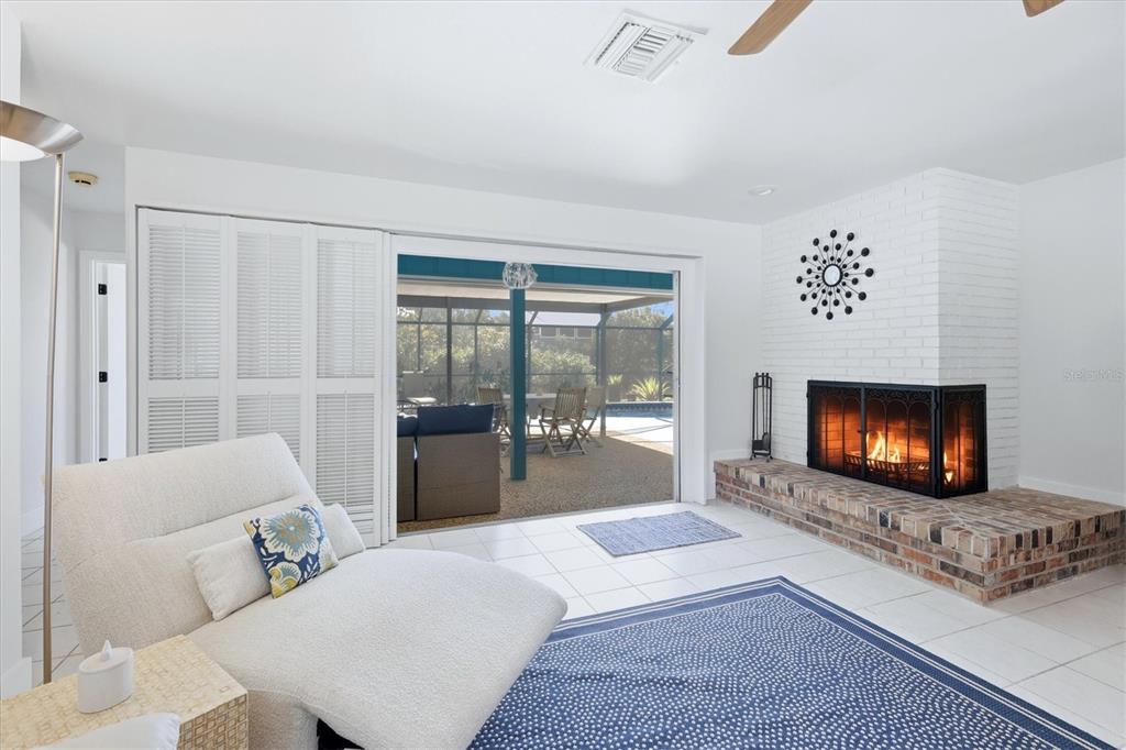 616 LYONS LANE, LONGBOAT KEY, FL — photo 4 of 30