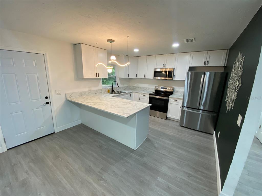6898 CR 214, MELROSE, FL — photo 5 of 16