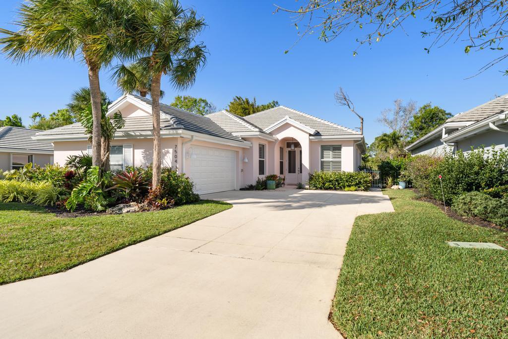 7504 SE Bay Cedar Circle, Hobe Sound FL 33455