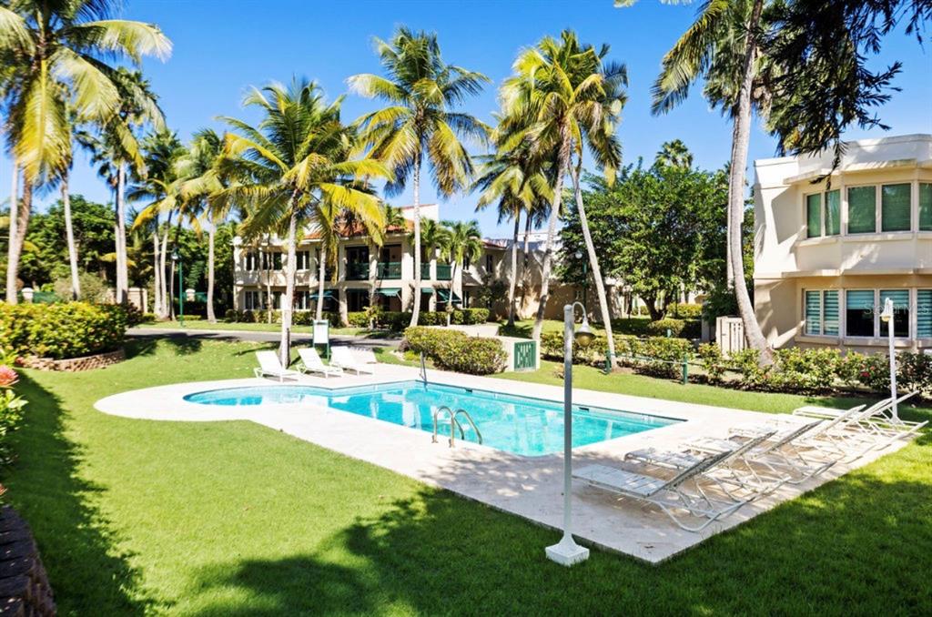 86 LAKESIDE VILLAS UNIT F2