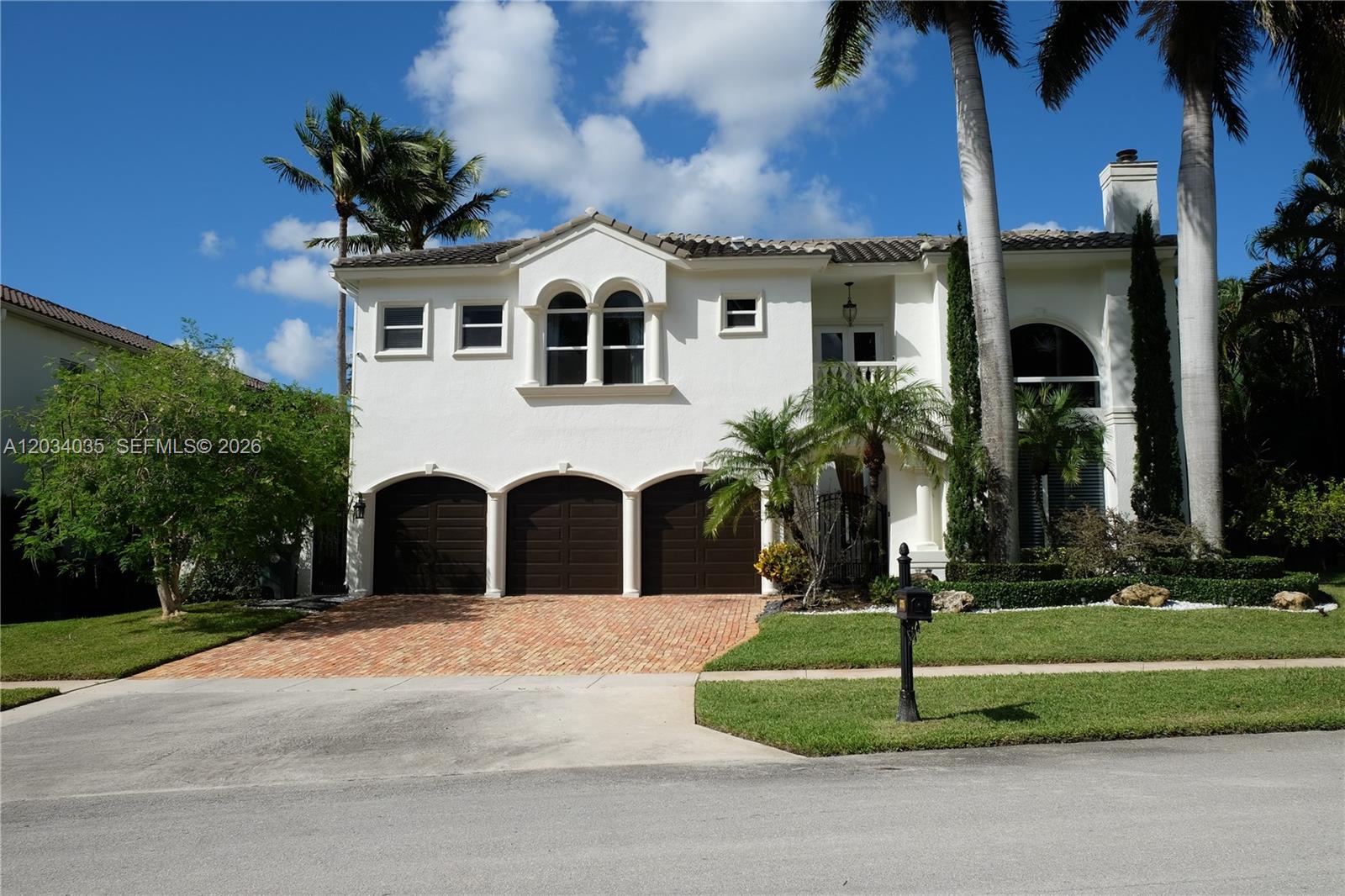 375 SW 16th St # 1, Boca Raton FL 33432