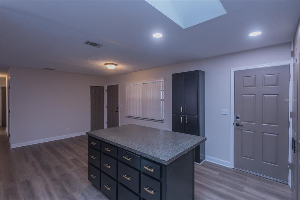 445 WALNUT STREET, DAYTONA BEACH, FL — photo 5 of 23