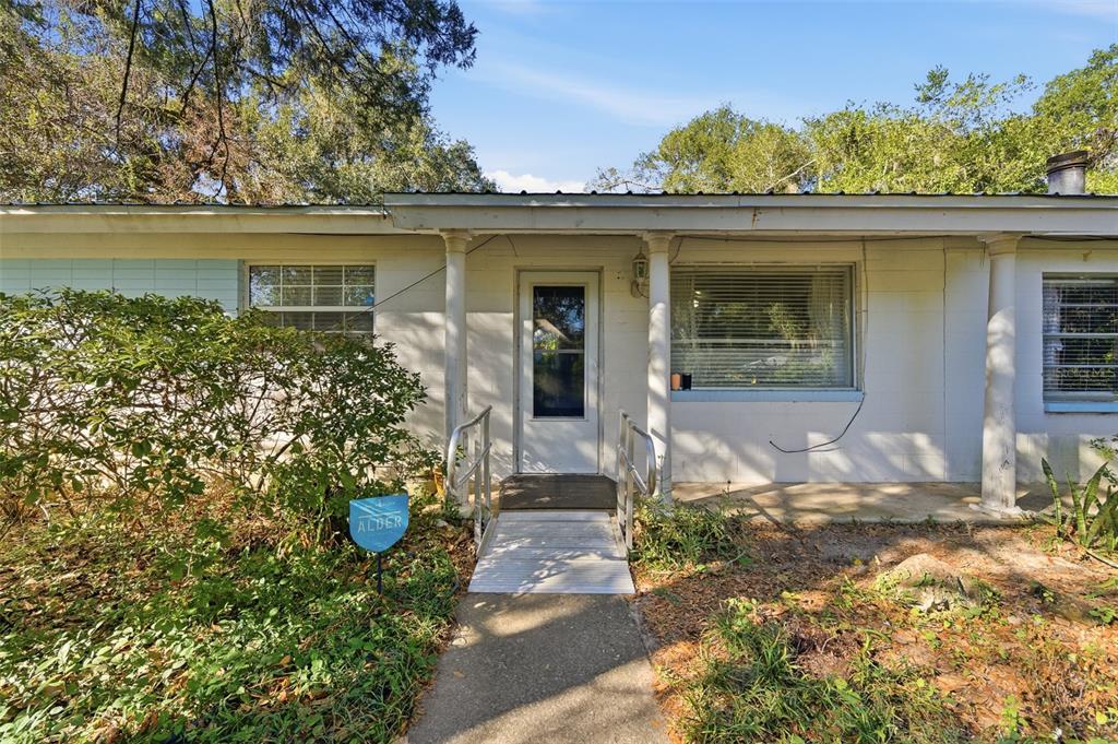 202 SE 49TH DRIVE