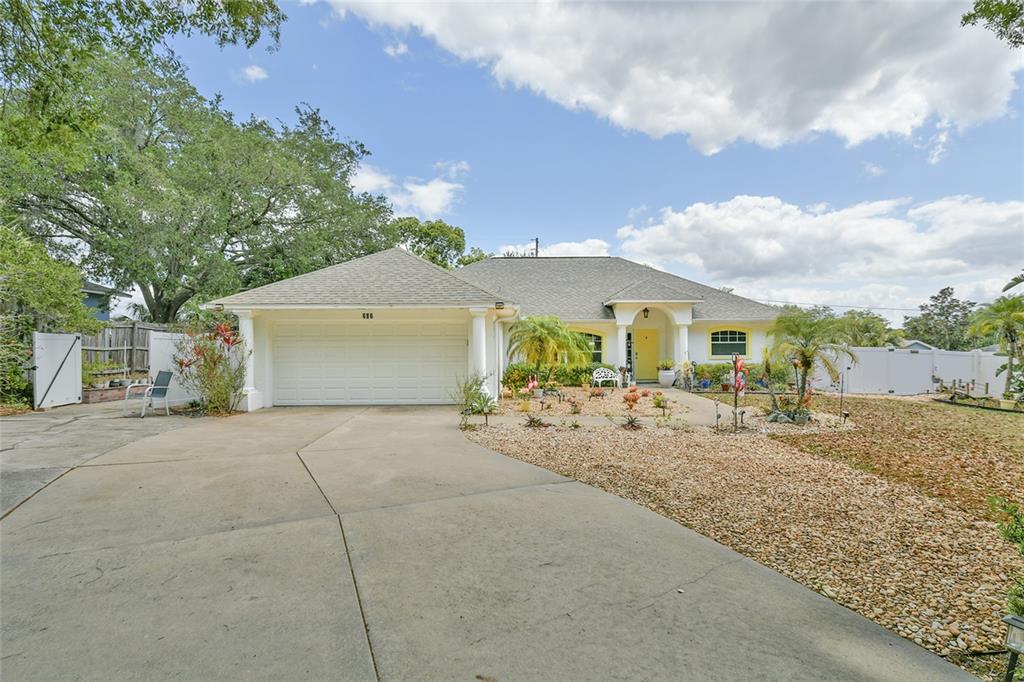 202 N PALM AVE