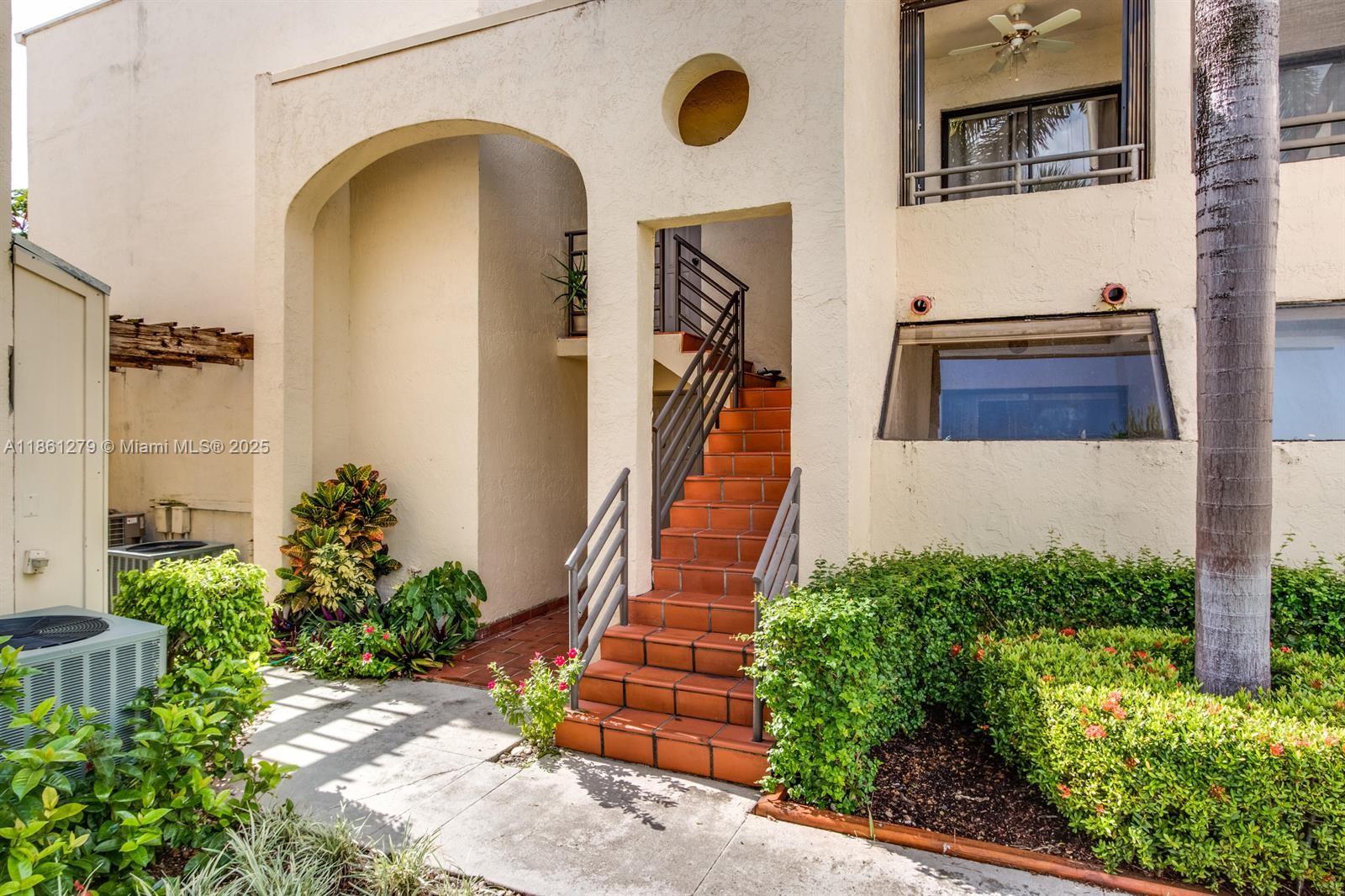 3558 Magellan Cir # 132, Aventura FL 33180