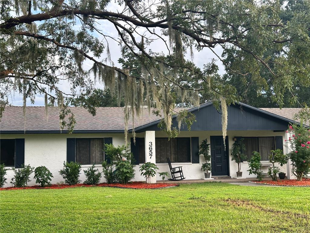 3657 ROYAL CREST DRIVE