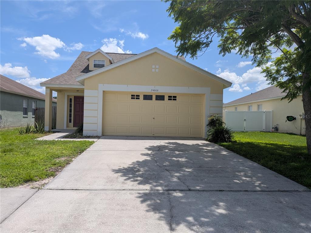 24606 VICTORIA WOOD COURT