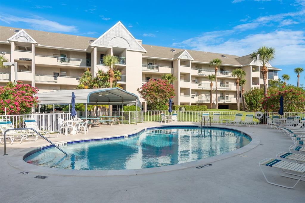 5557 SEA FOREST DRIVE UNIT 118