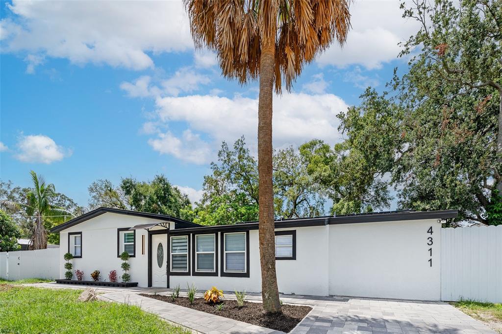 4311 E FRIERSON AVENUE, TAMPA, FL — photo 5 of 30