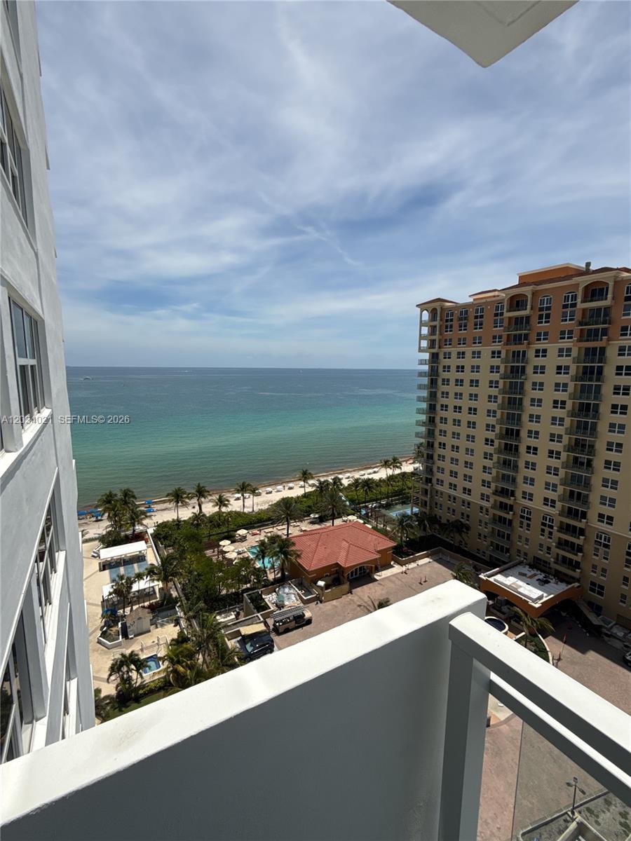 2030 S Ocean Dr # 1511, Hallandale Beach FL 33009