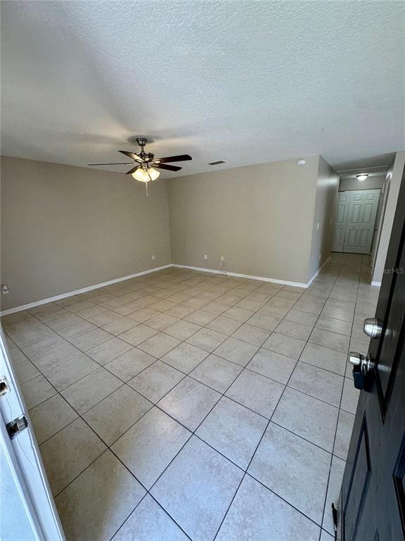 3305 E 38TH AVENUE, TAMPA, FL — photo 4 of 22